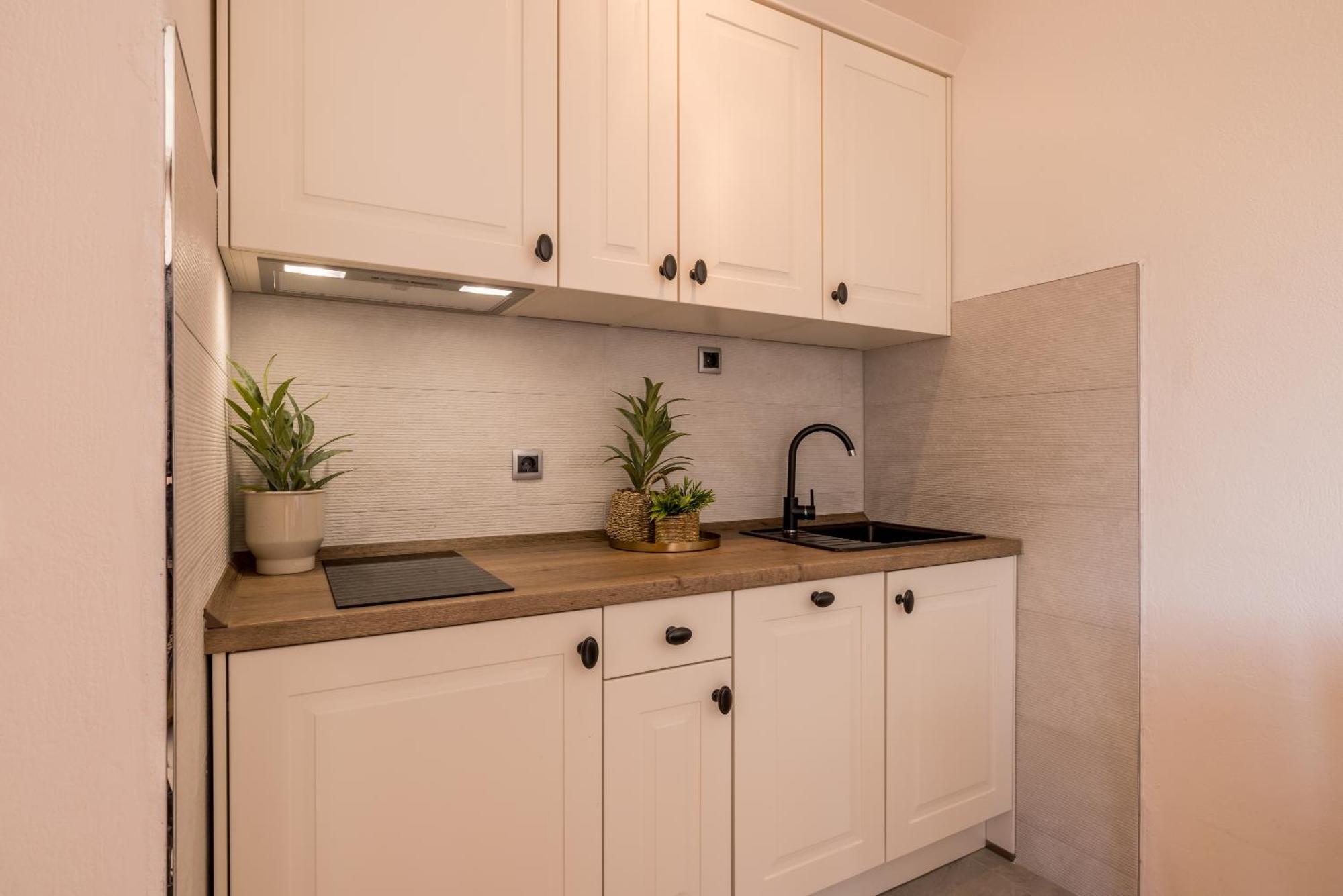 Holiday Home Krishto โตรกีร์ ภายนอก รูปภาพ